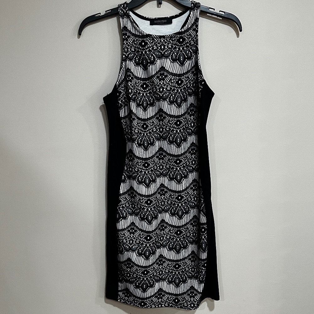 Semi Formal Lace Dress Size M